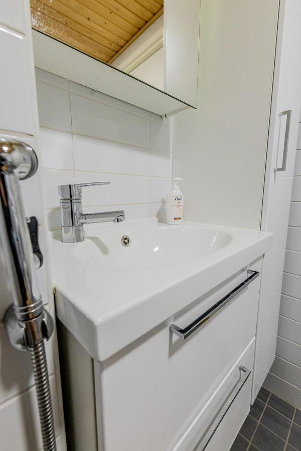 אספו Sleepwell Apartments Niittykumpu 12 - Metro, 15 Min From Helsinki City מראה חיצוני תמונה